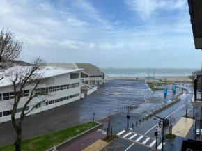 Appartement en face de Nausicaa et de la mer